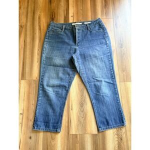 Jones New York City Cuffed Capri Jeans Women's 14W Blue Medium Wash